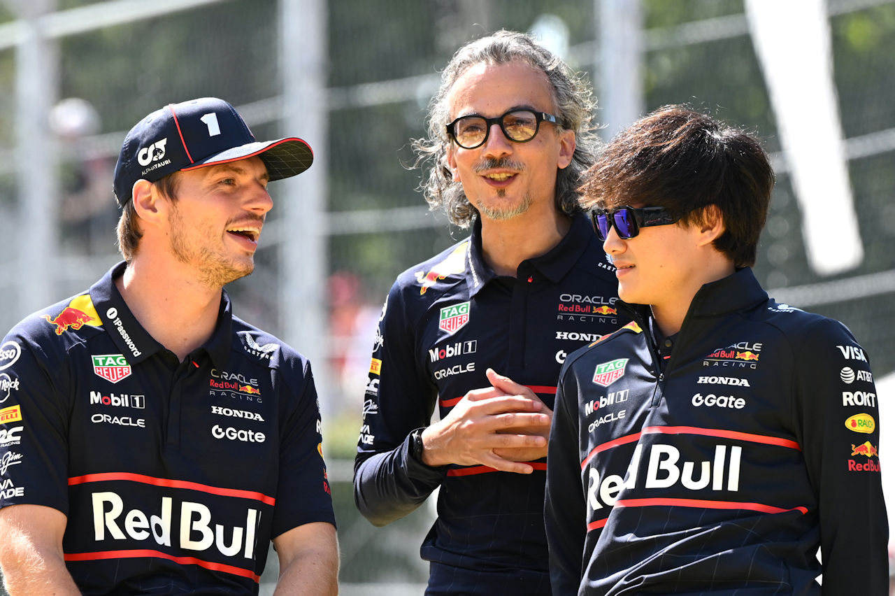 角田裕毅とマックス・フェルスタッペン、ローレン・メキース代表