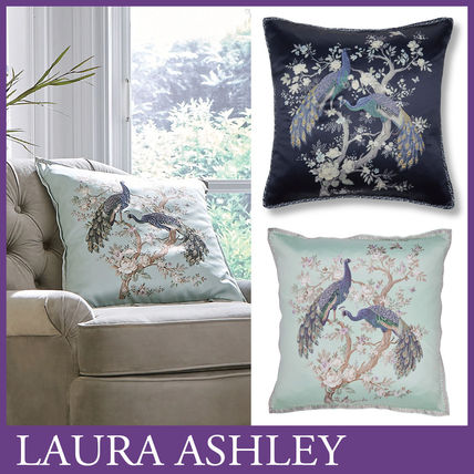 Laura Ashley(ローラアシュレイ) クッション・クッションカバー(ライフ
