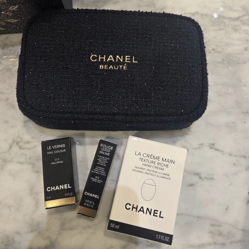 限定【CHANEL】リップ アンド ネイル ケア セット☆ホリデー (CHANEL