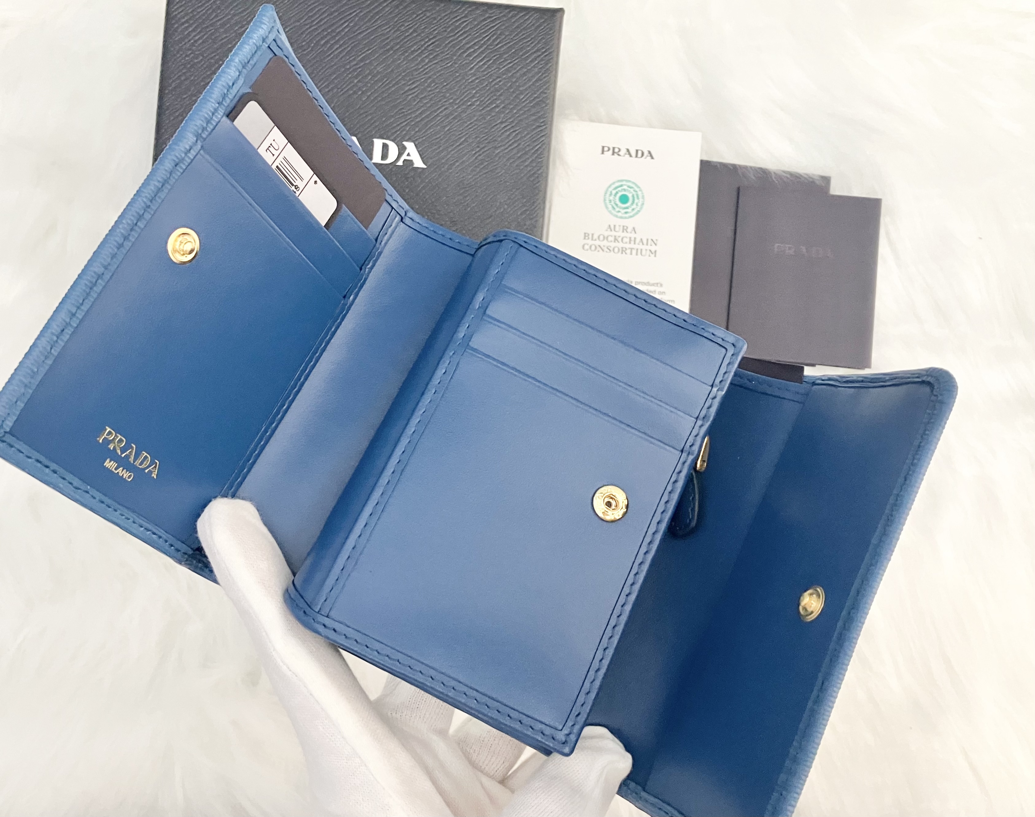 PRADA】VIPセール ♪ Trifold Envelope Wallet 三つ折り財布 (PRADA