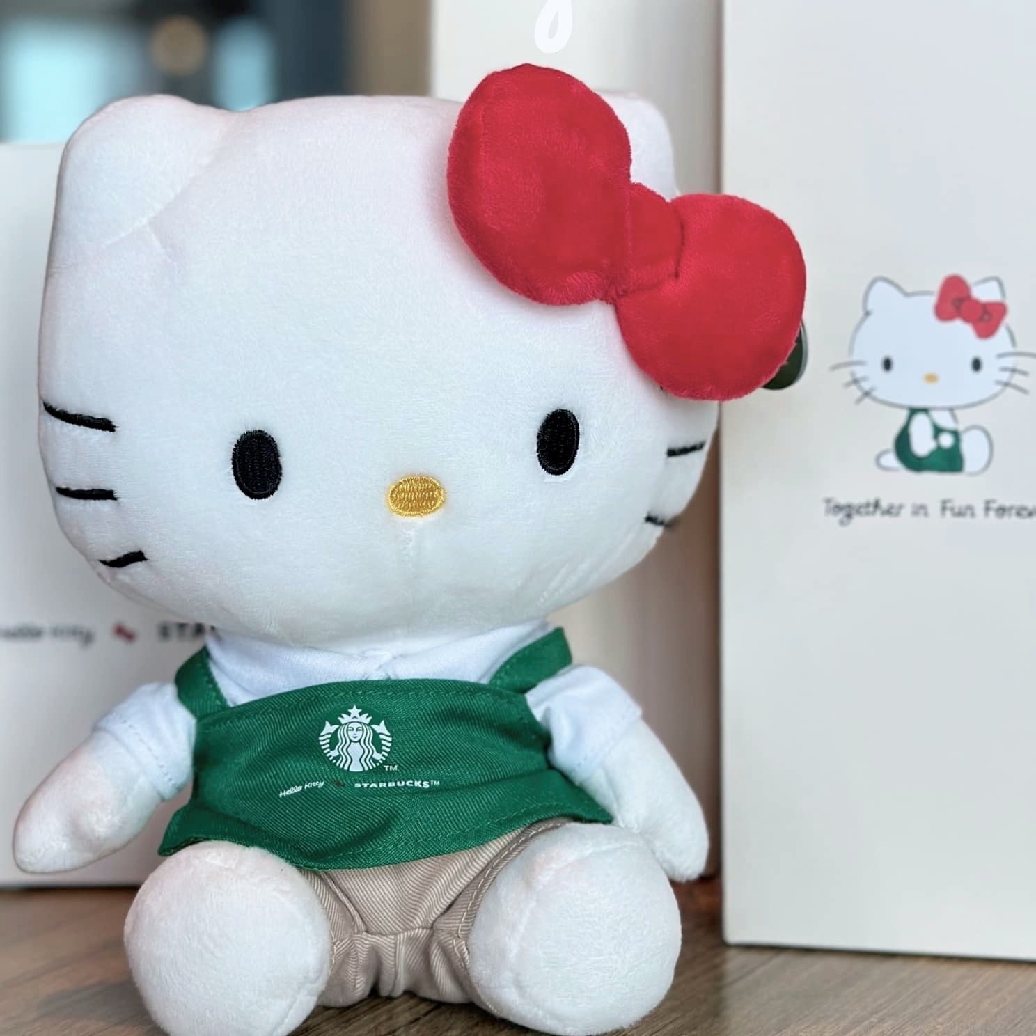タイ スタバ】海外限定☆ハローキティ ぬいぐるみ (Starbucks