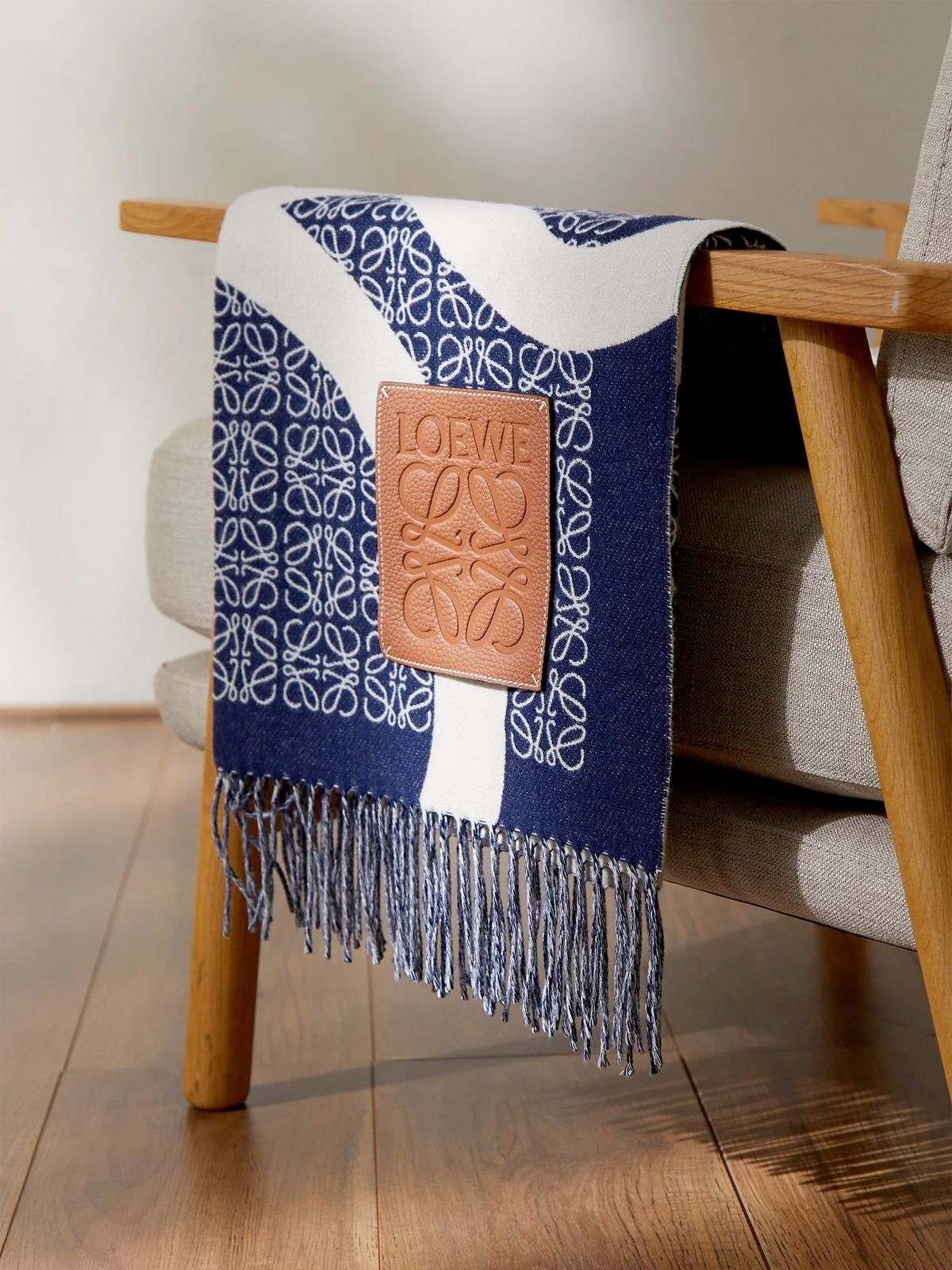 LOEWE アナグラムジャカード ロゴパッチ ウール ブランケット (LOEWE