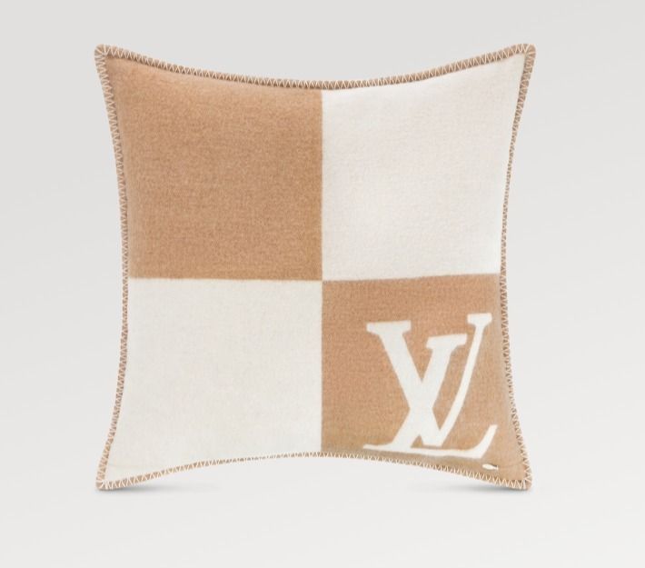 オシャレで高級感のあるお部屋に♪】ルイヴィトン クッション (Louis