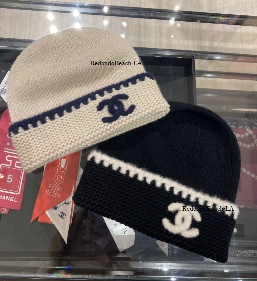これだけでお洒落度UP】CHANEL☆ニット帽☆CCロゴ付き (CHANEL/ニット