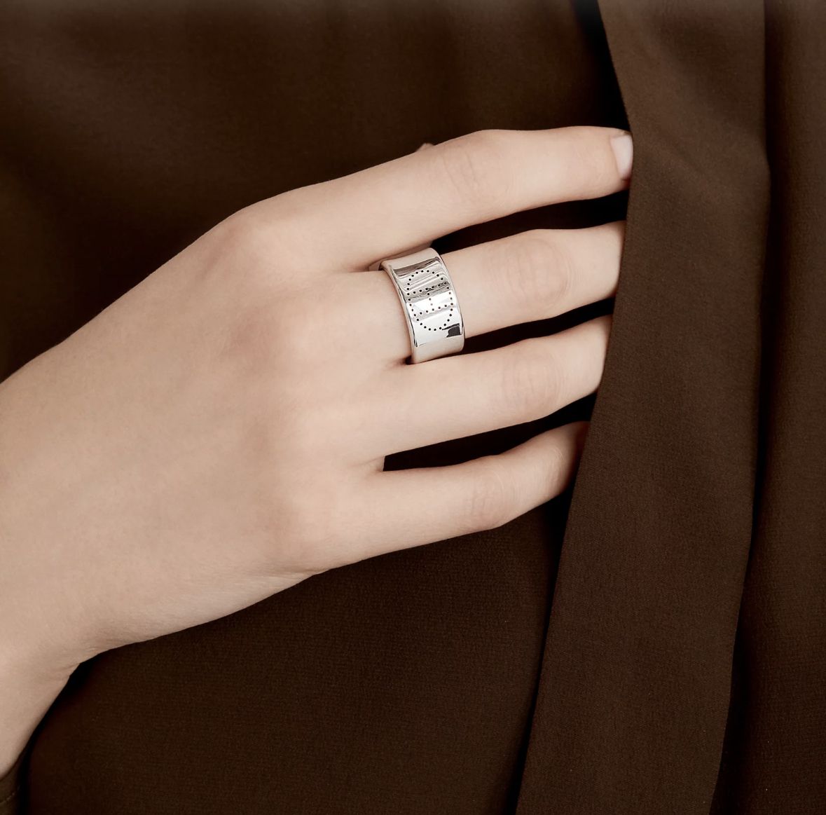 直営買付☆エルメスエクリプス・リュバン リング ラージモデル (HERMES