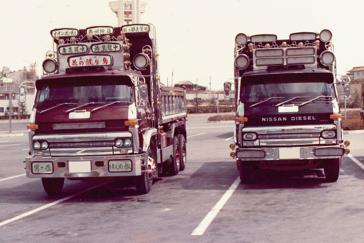 デコトラが日本独自の文化として知れ渡った理由とは？ | 自動車情報