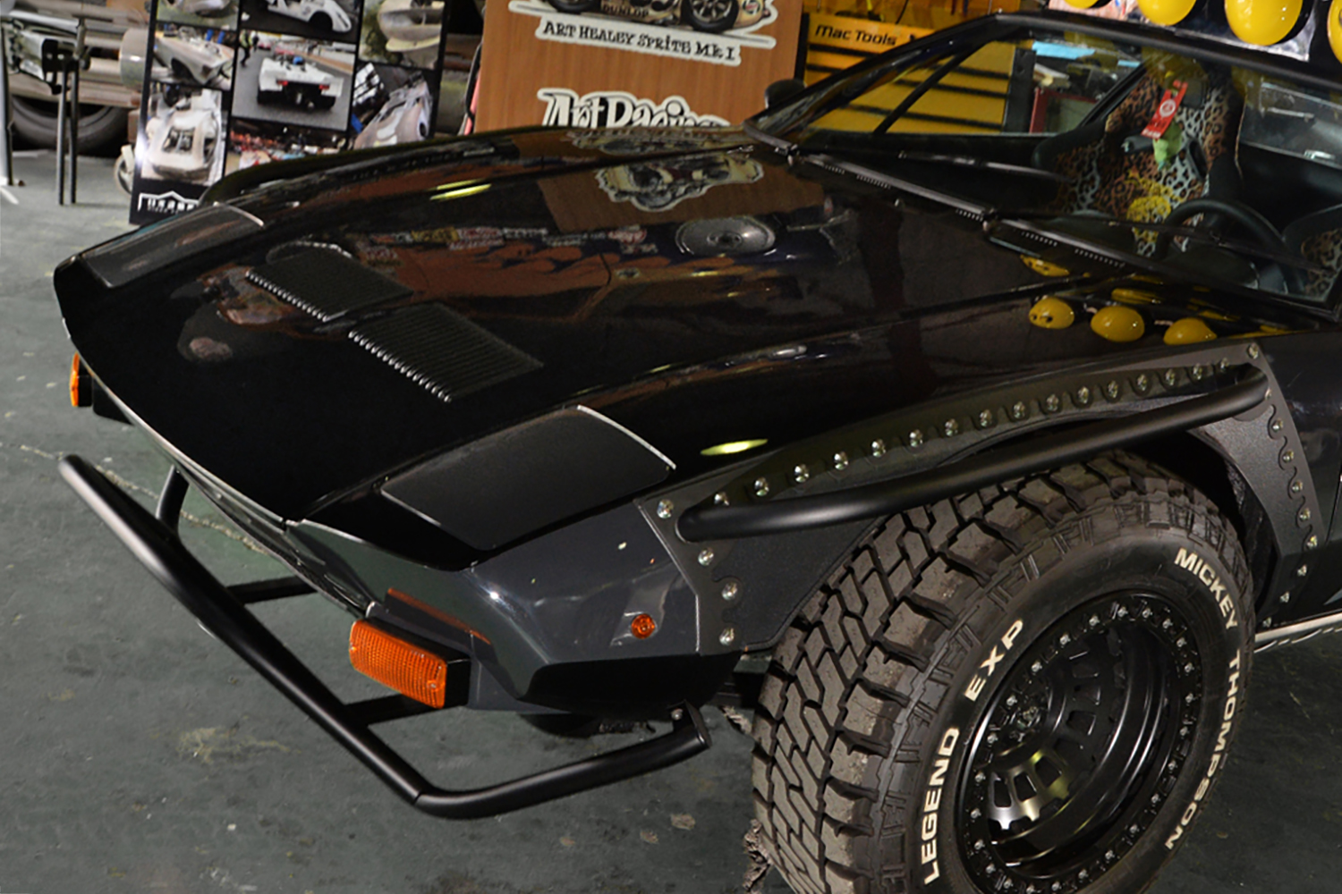 デ・トマソ・パンテーラを魔改造した「ピエンテーラ」は2次元デザイン