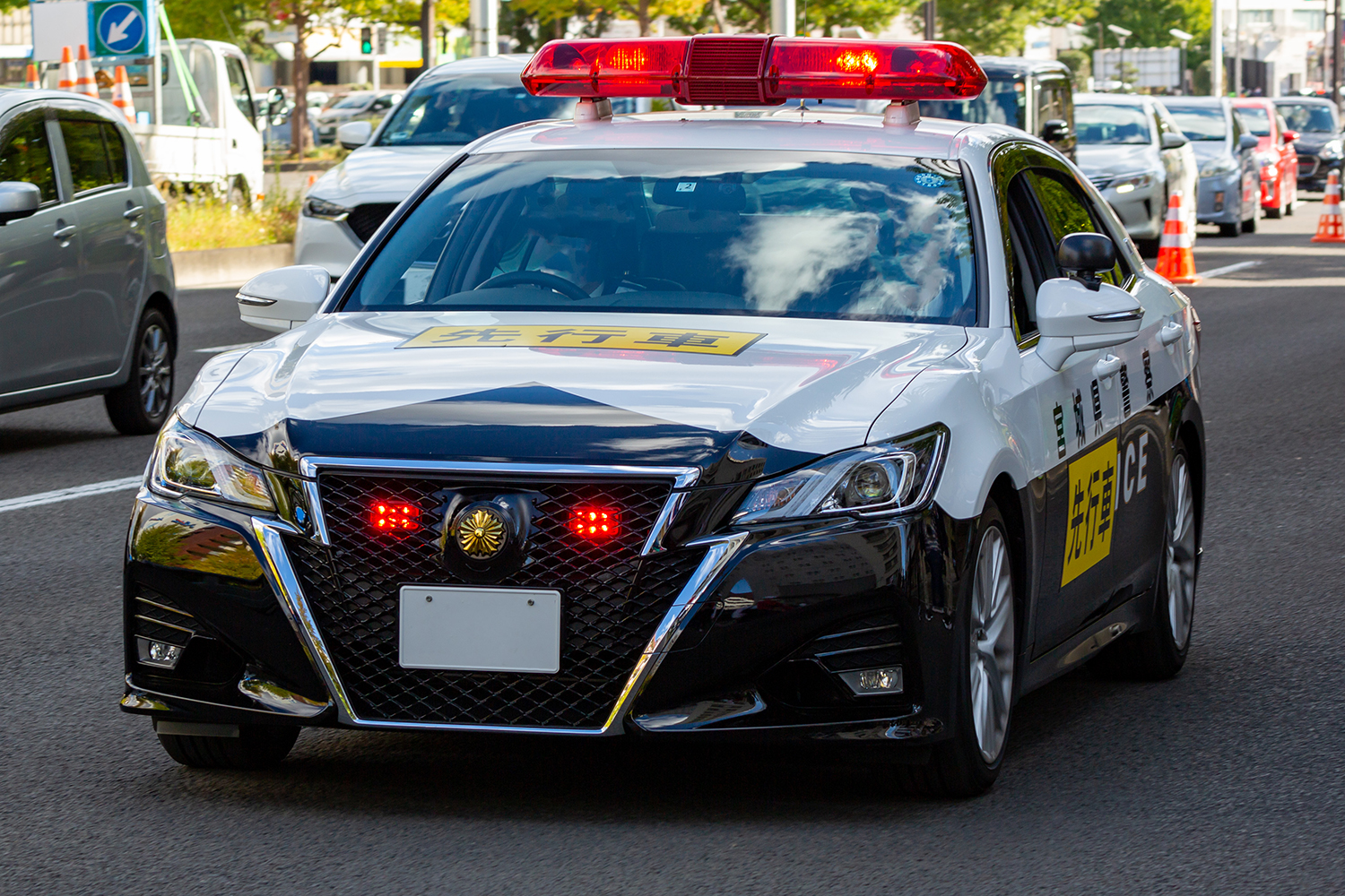 新型パトカーを導入するならどのクラウンが現実的？ ベース車両の高騰