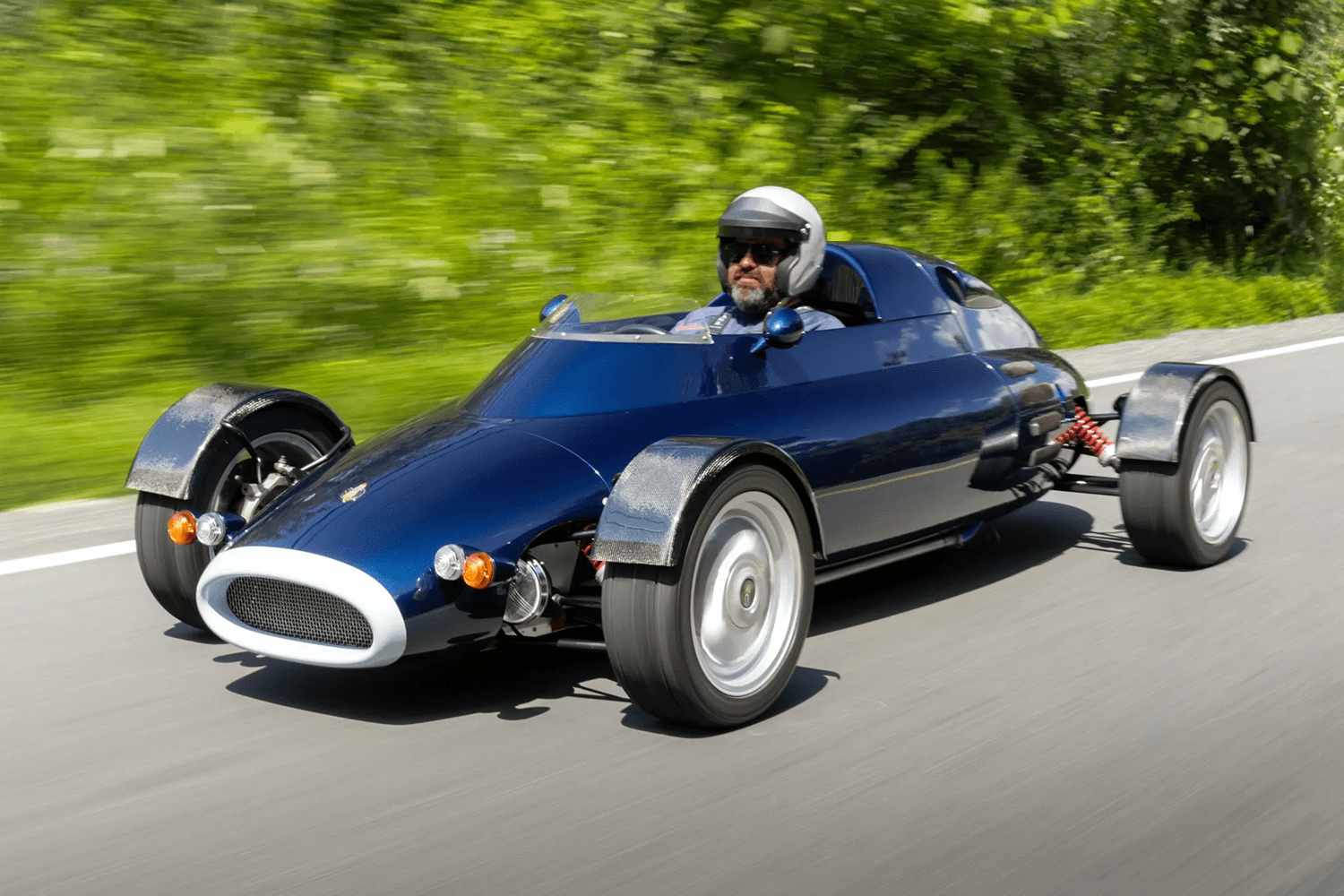 マレーの夢を形にした超軽量マシン！「ロケット」はバイクのような