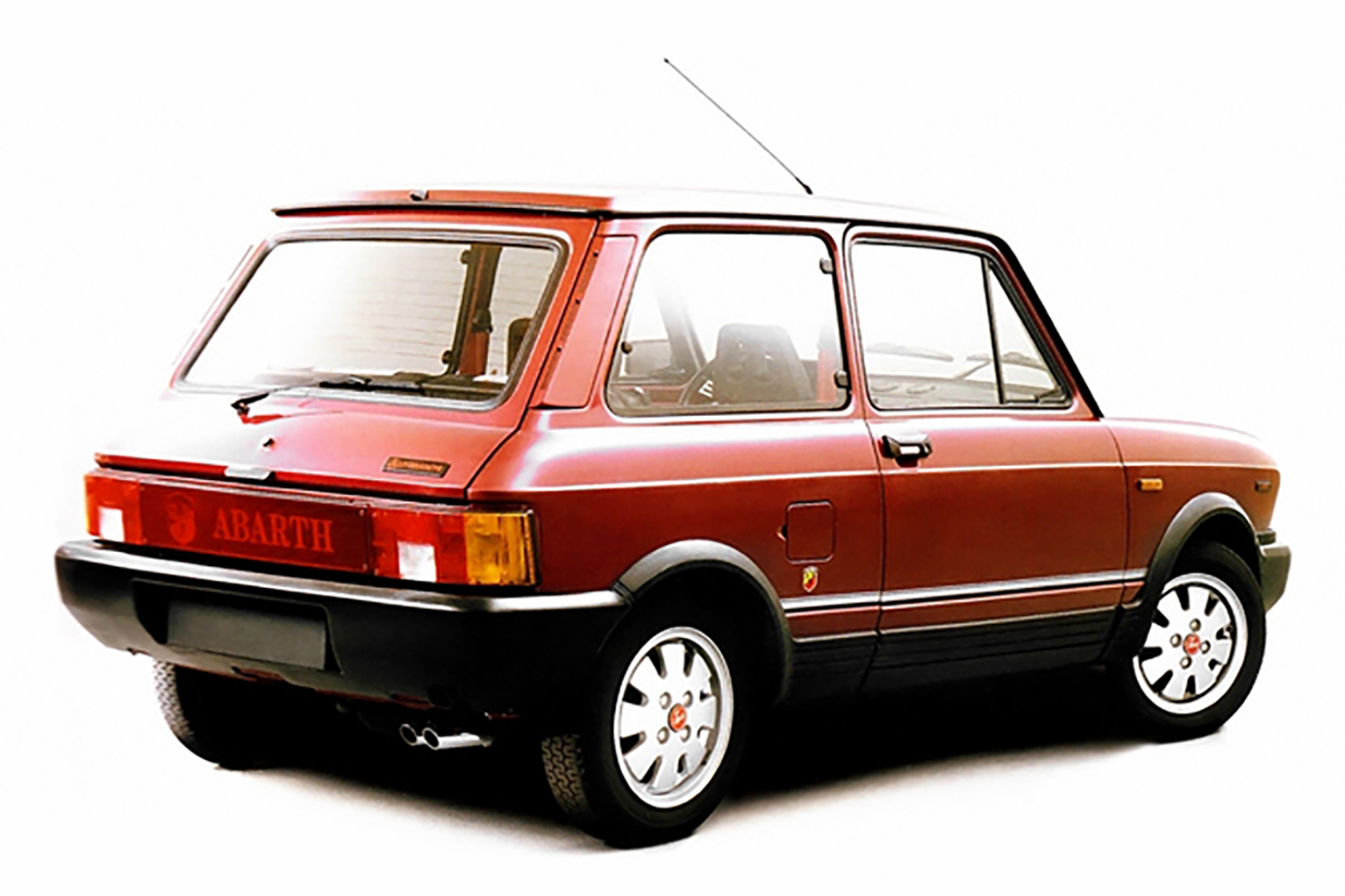 痛快ホットハッチのアウトビアンキA112アバルト！ わずか70馬力ながら