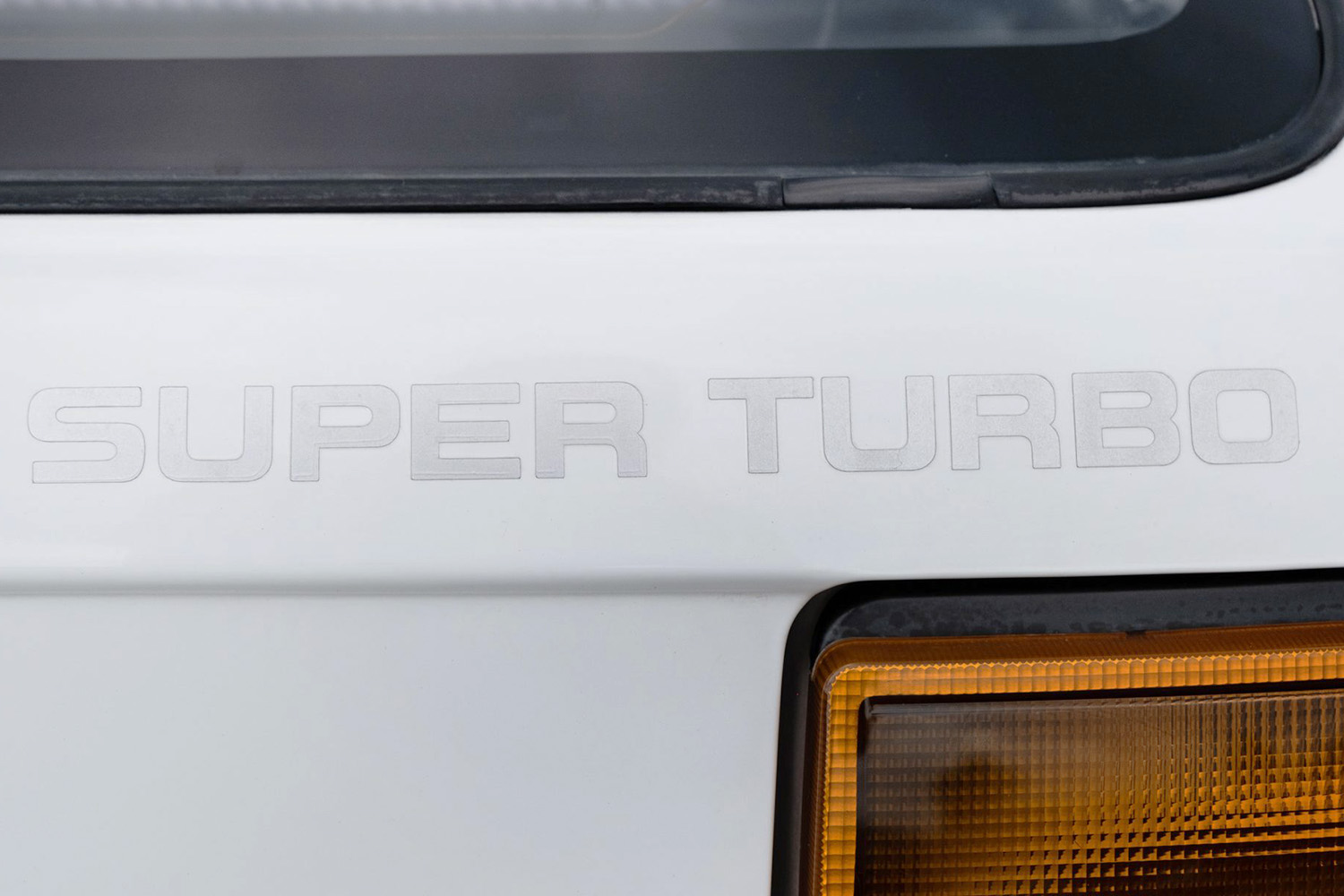 マーチ・スーパーターボって覚えてる？！ 国産車で唯一無二のツイン