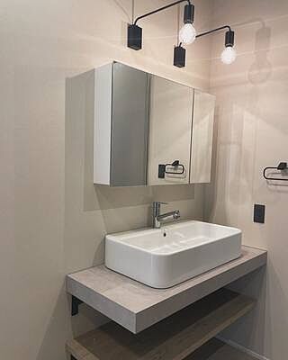 スミス W1200（三面鏡）(KT12000)｜洗面所・水回りの通販｜ミラタップ