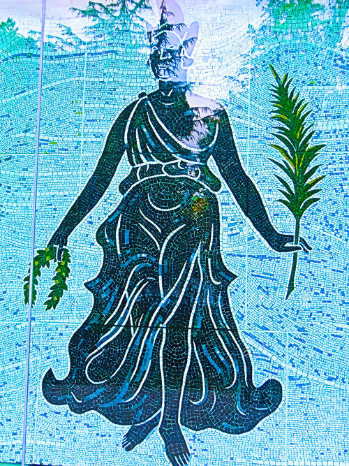 霞ヶ丘-6 旧国立競技場～継承 モザイク壁画・炬火台・記念像