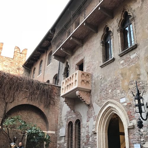 ベローナ イタリア決定版8日間 2日目』ベローナ(イタリア)の旅行記