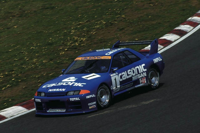 1990-1993 Calsonic Nissan Skyline R32 GT-R NISMO Group A - CC2