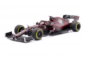 Valentine's Day à la Alfa Romeo Racing: Modelcars of the C38 in 1:18