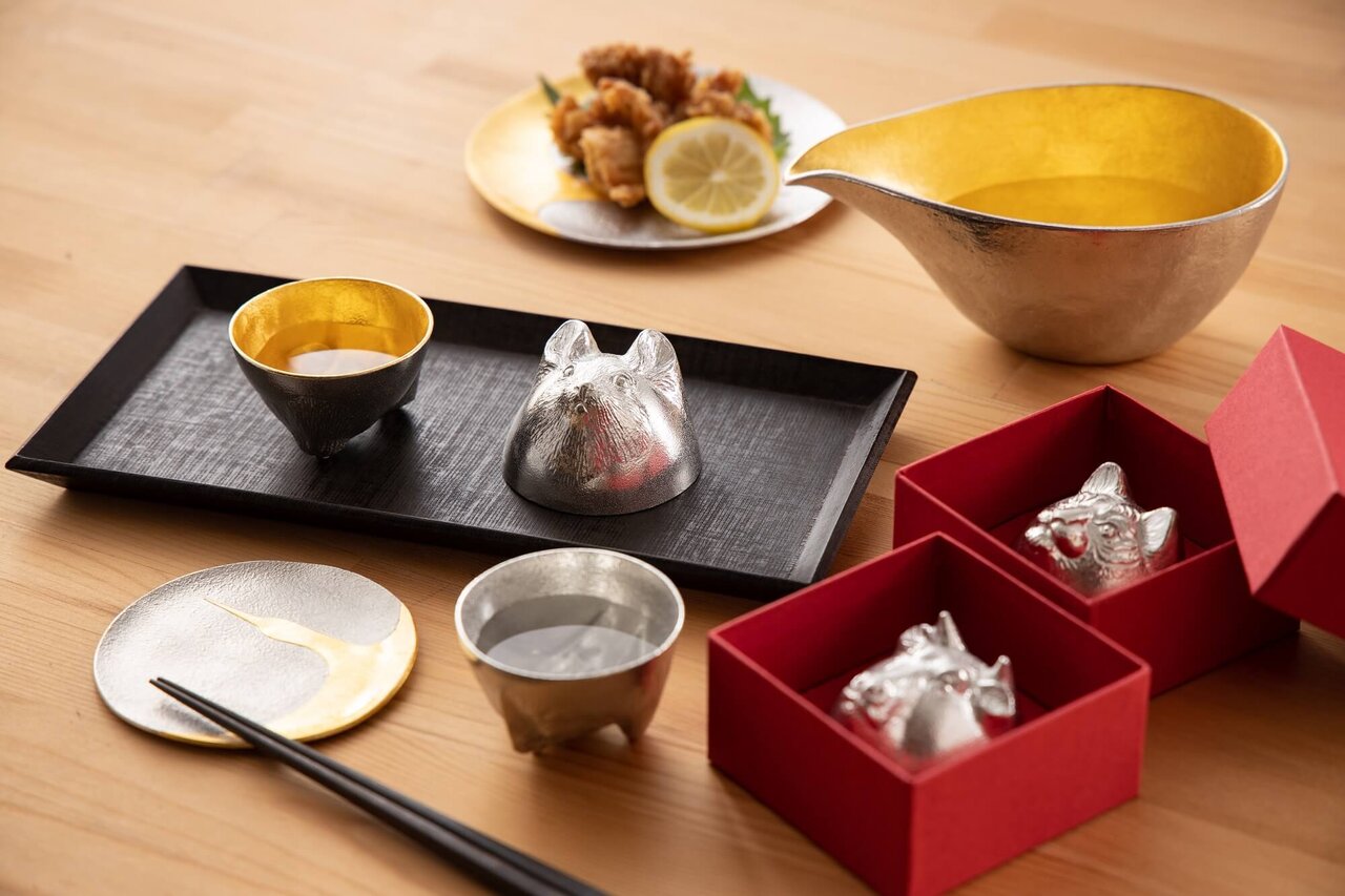 錫の酒器で日本酒をワンランク上の味わいに。老舗メーカー・能作の商品