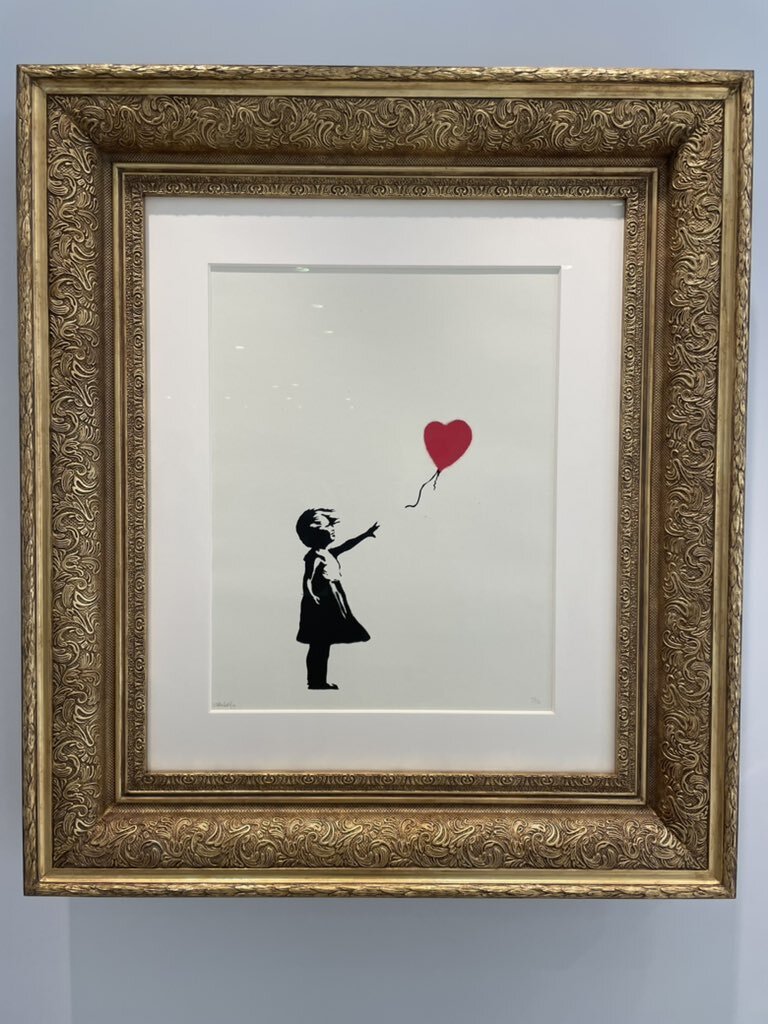 バンクシー作品を社内で展示──9月に渋谷フクラス「世界一小さな