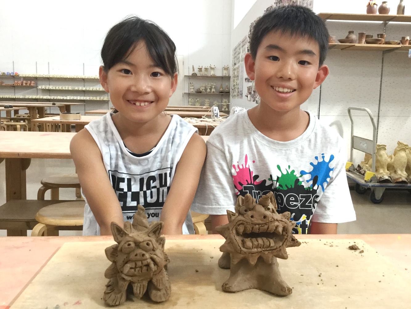 沖縄・那覇】沖縄琉球土で作る陶器シーサー作り体験/沖縄アート体験 美