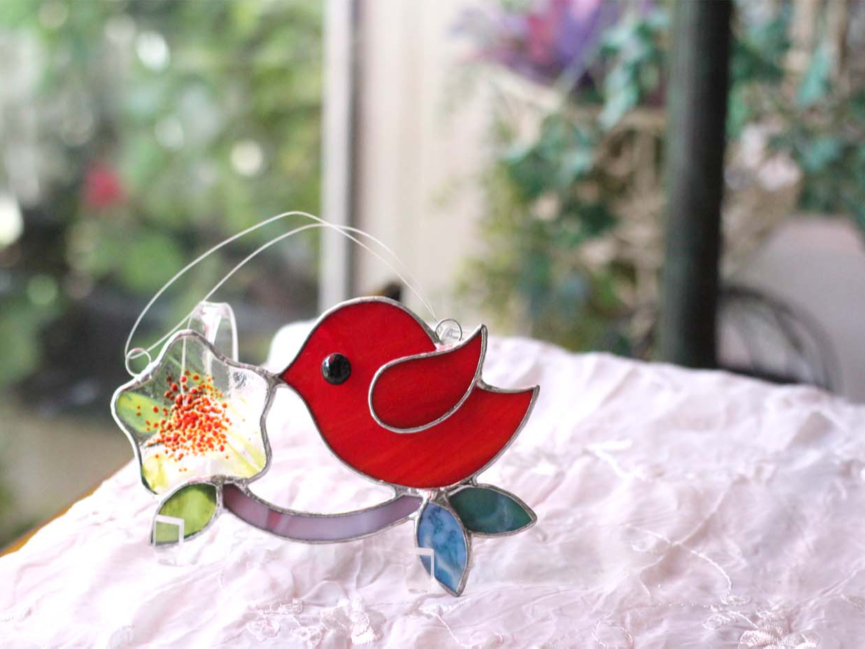 ステンドグラス体験】お部屋をかわいく彩る、花と鳥のオーナメントを