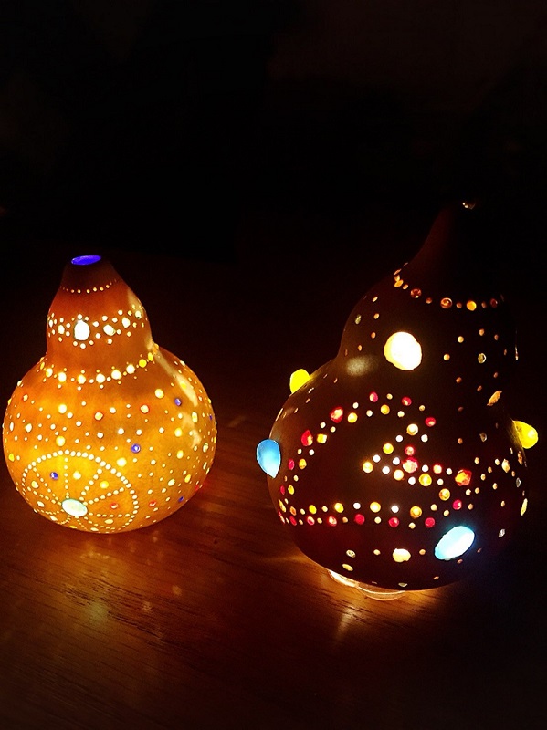 四万十市・ひょうたんランプ作り】電池式LEDで灯すミニひょうたん