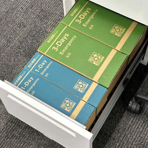 クラウン 防災備蓄セット 3DAYS CR-BS300 1セット（直送品） - アスクル