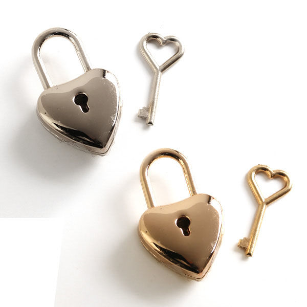 植村 INAZUMA 鍵付き南京錠 ハート ゴールド W21mm×H36mm 1個 AKR3-3-G