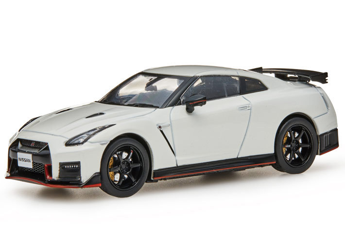 1870万円でも販売絶好調の「GT-R NISMO」がミニカーになって登場