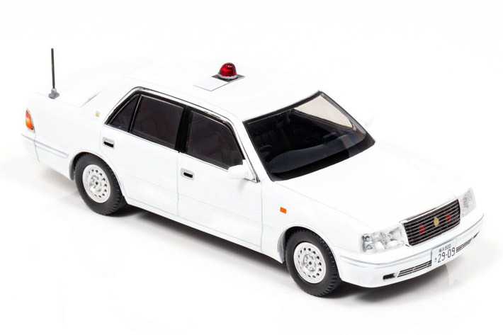 これぞ原点！？クラウン150系のパトカーがミニカーになって登場！(画像