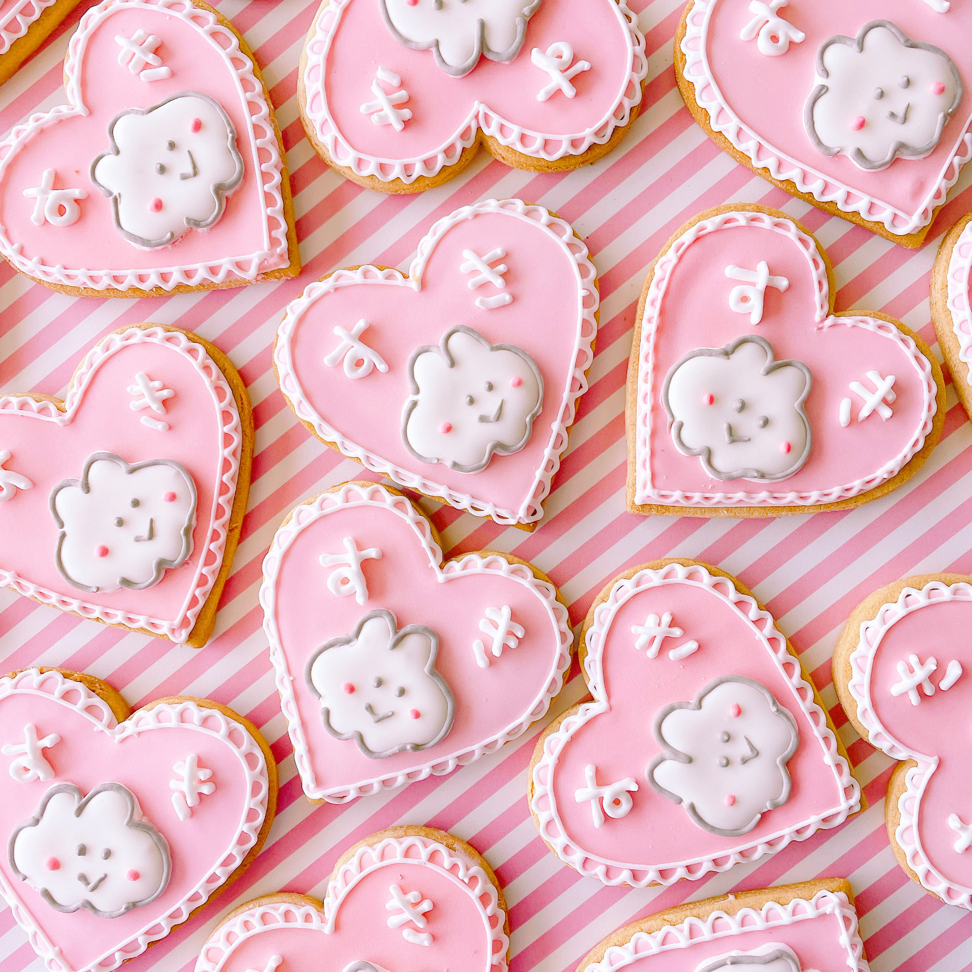 もくもくちゃん」コラボアイシングクッキー製作 - micarina