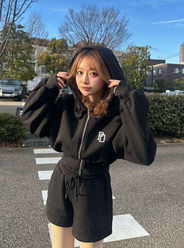 ロゴ刺繍パーカー×ショートパンツスウェットセットアップ[pm558