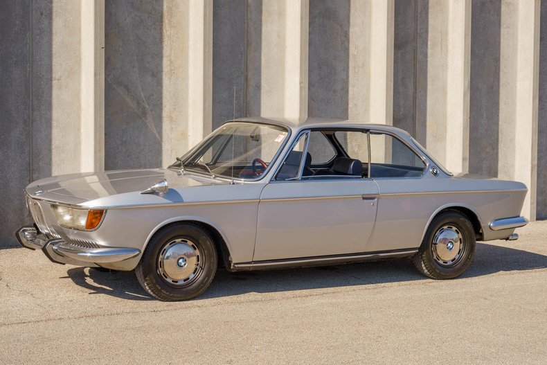 1965 BMW 2000 | Motoexotica Classic Cars