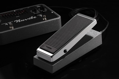 Features | Nuvibe - VIBRATO CHORUS EFFECTOR | KORG (Japan)