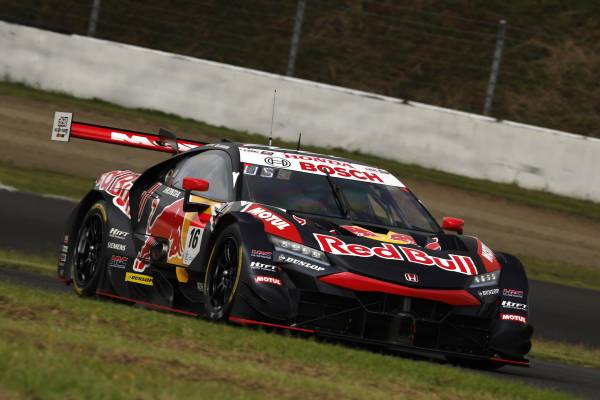 Red Bull MOTUL MUGEN NSX-GT Earns First Podiu | Honda.Racing