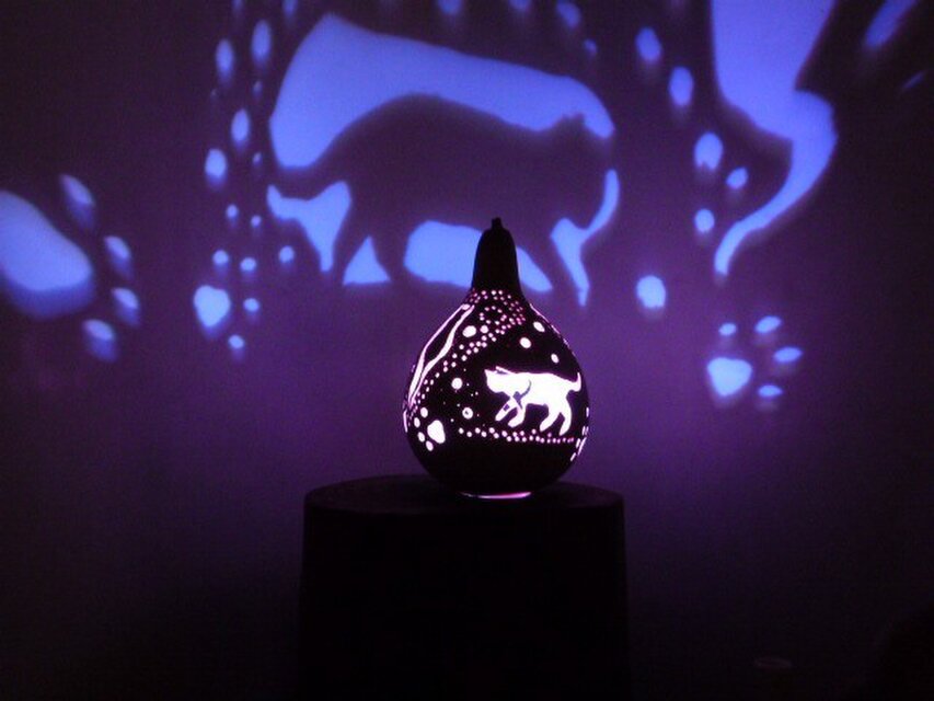 ひょうたんランプ お散歩ネコ | iichi 日々の暮らしを心地よくする