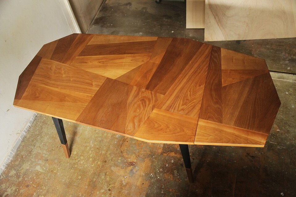 寄せ木のバタフライテーブル／鉄脚 | iichi 日々の暮らしを心地よく