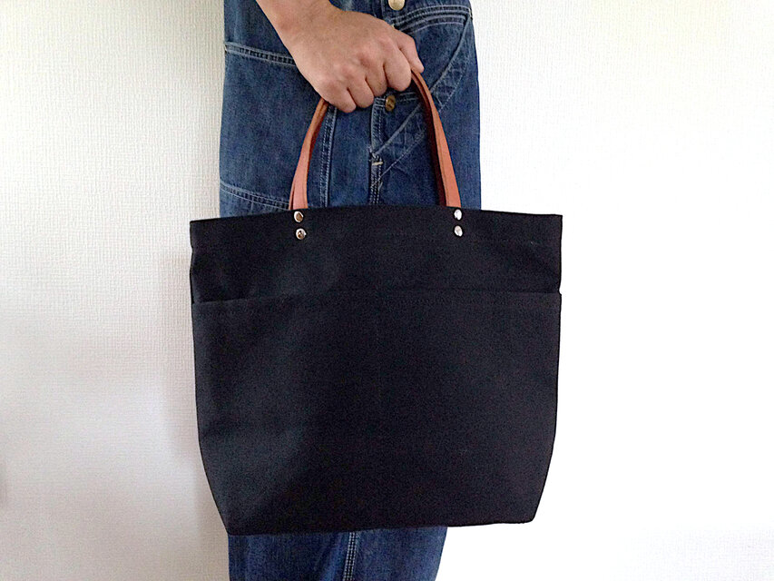 倉敷帆布とイタリアンレザーの黒トートバッグ | iichi 日々の暮らしを