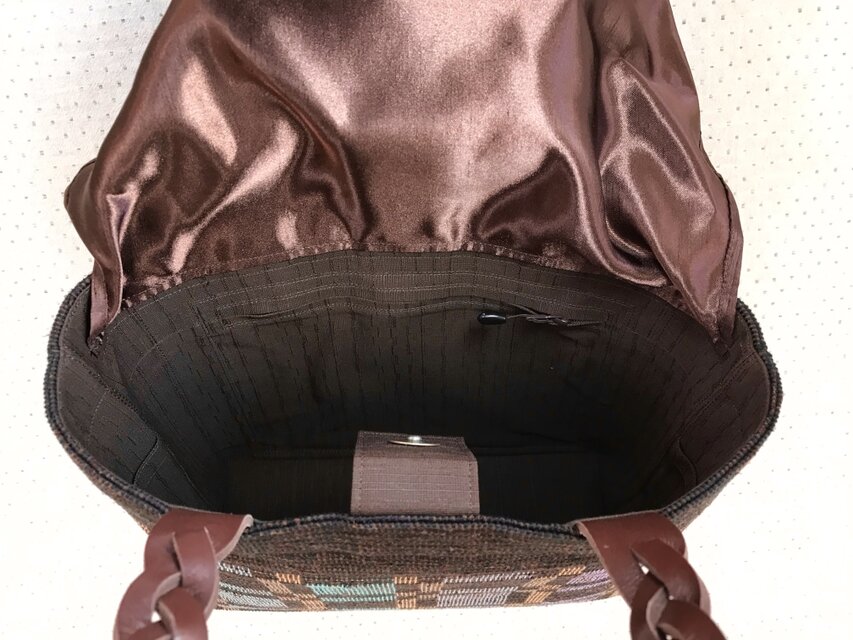 プロが作った和モダンな裂き織りバッグ（こげ茶） | iichi 日々の