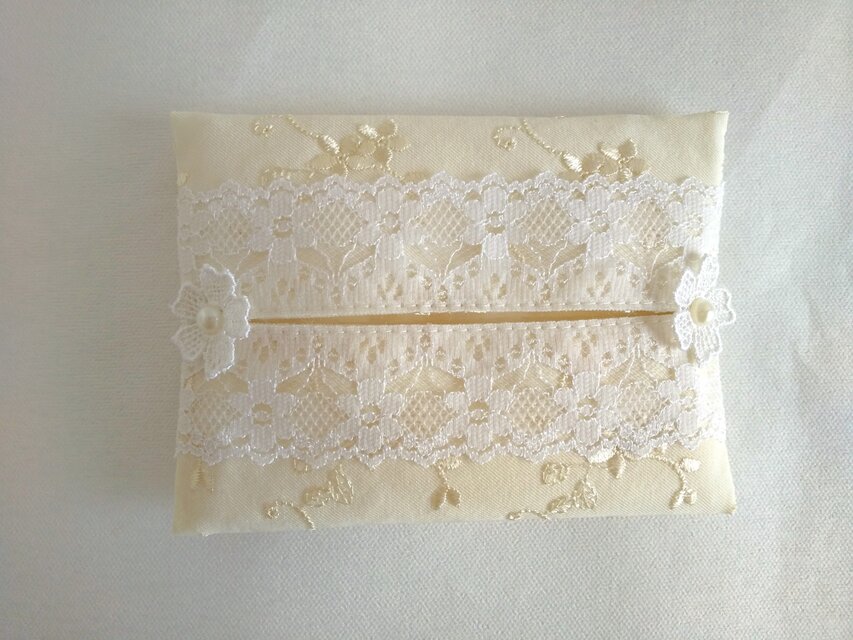 レースのポケットティッシュケース（ライトイエロー） | iichi 日々の