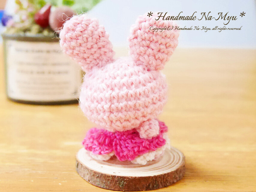 受注制作】あみぐるみ：わふわふワンピのウサギちゃん／桜・お飾り＜約