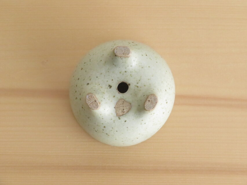 3つ足植木鉢 CC003 | iichi 日々の暮らしを心地よくするハンドメイドや