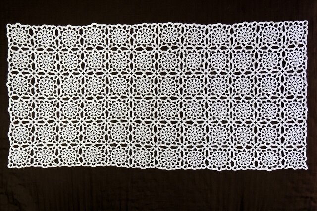 レースのマルチカバー | iichi 日々の暮らしを心地よくする