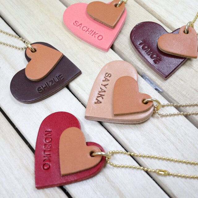 本革ハートチャーム・キーホルダー【名入れ無料】 | iichi 日々の