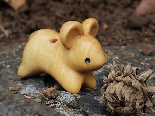 ねずみ ツゲ根付 | iichi 日々の暮らしを心地よくするハンドメイドや