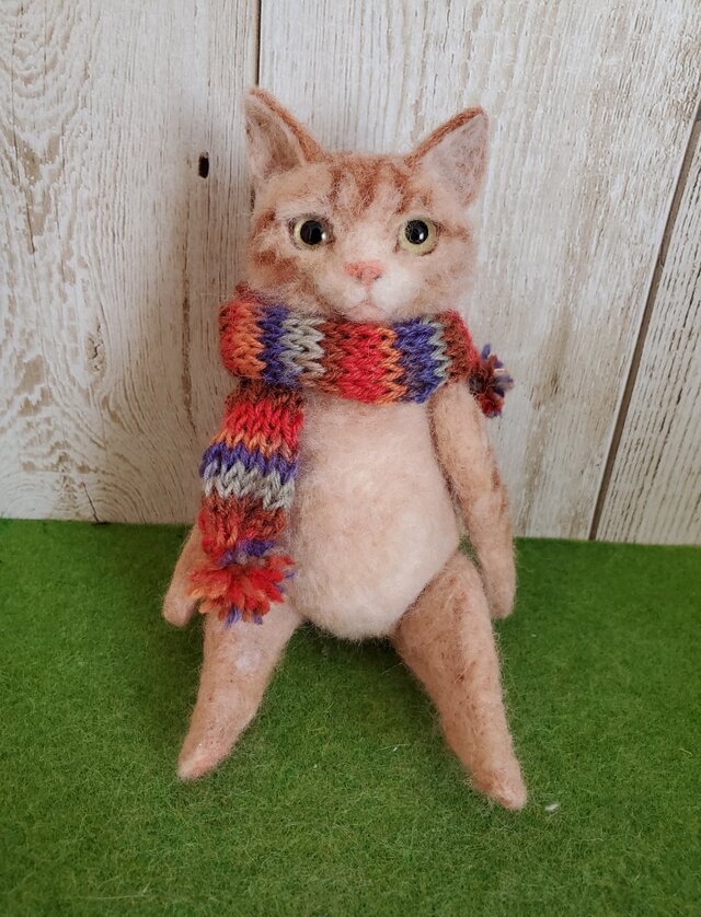 茶トラ猫（お座り）羊毛フェルト | iichi 日々の暮らしを心地よくする