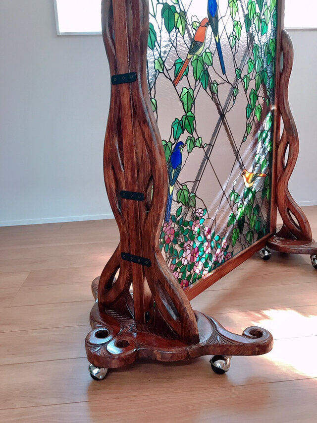 ステンドグラスパネル用 木製スタンド | iichi 日々の暮らしを心地よく