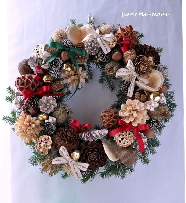 33㎝ 木の実の森のクリスマスリース | iichi 日々の暮らしを心地よく