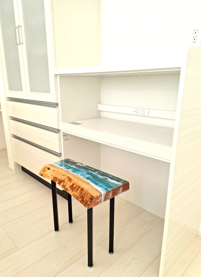 サイドテーブル レジン 桑 海岸 波 | iichi 日々の暮らしを心地よく