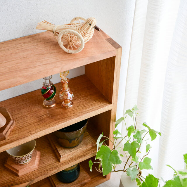 クルミの木の棚 3段 ディスプレイ 展示 イベント | iichi 日々の暮らし