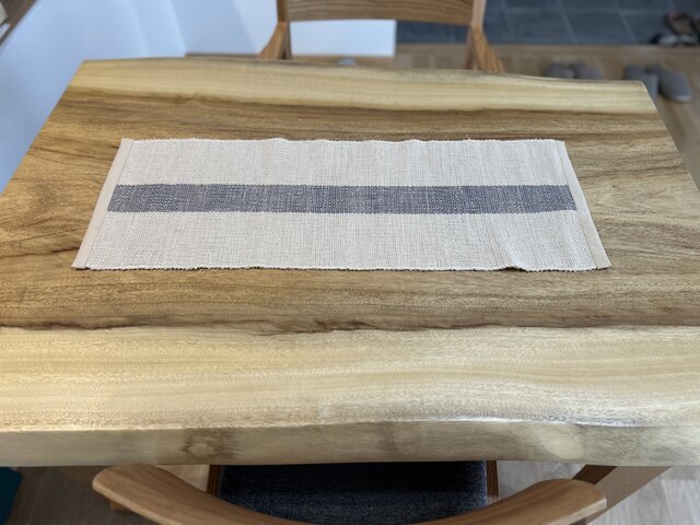 裂き織りのテーブルセンター | iichi 日々の暮らしを心地よくする